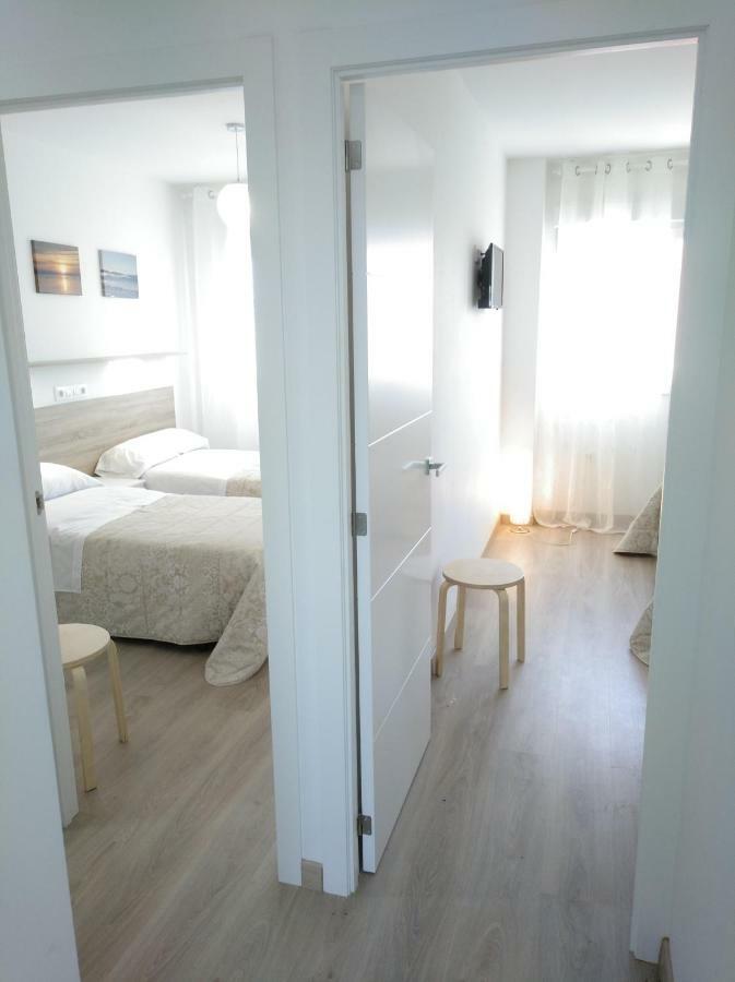 Apartamentos Poniente Villanueva De Arosa Extérieur photo