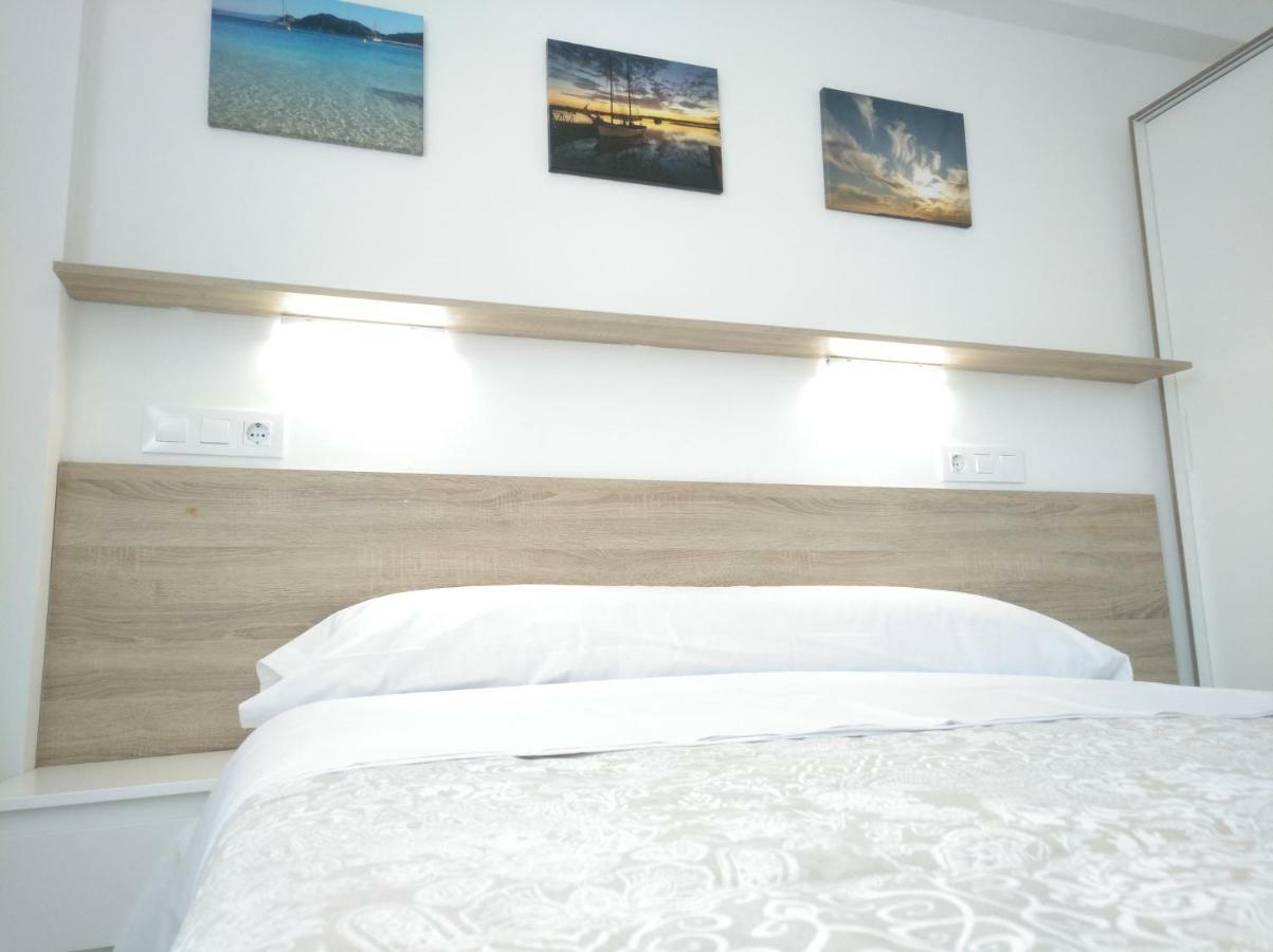 Apartamentos Poniente Villanueva De Arosa Extérieur photo